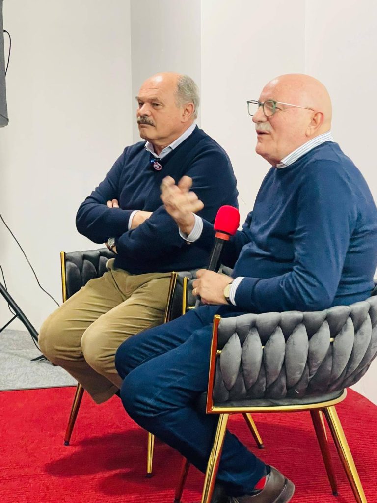 Oscar Farinetti a Vibo Valentia con il libro “Hai Mangiato? Racconti per prendersi cura del genere umano” (VIDEO) 6 481472892 10229929830090075 7360218440213413183 n