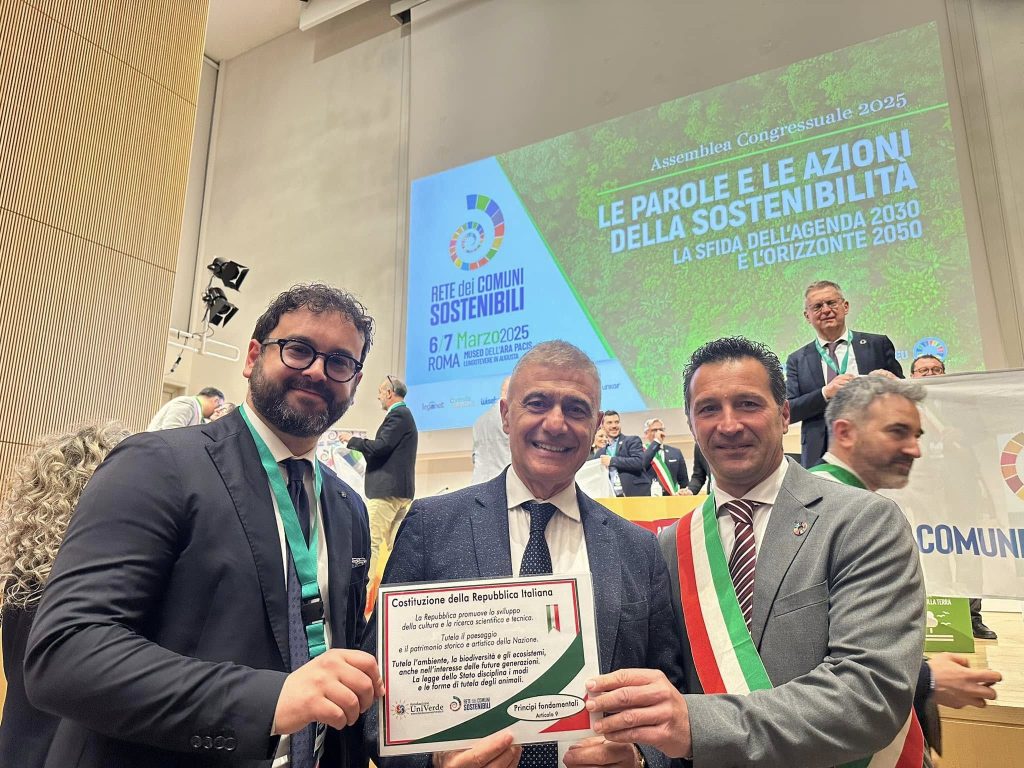 A Roma la terza assemblea nazionale della Rete dei Comuni Sostenibili, a Parghelia la Bandiera 2025 5 482277252 1189462796517521 8033315934716740213 n