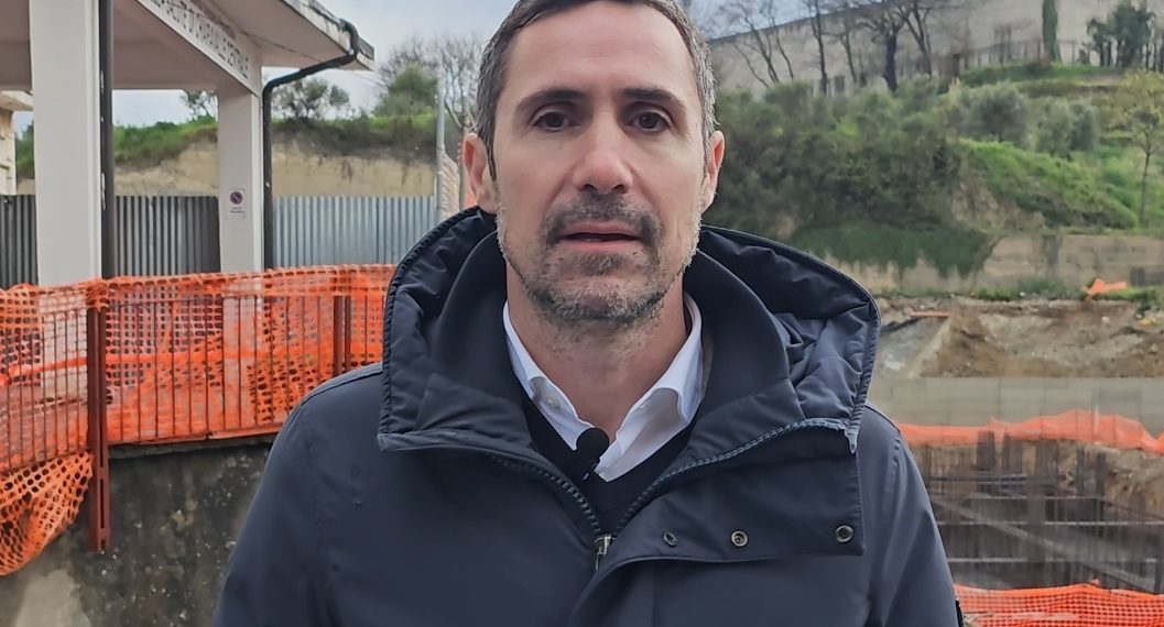 Un’altra bugia sulla pelle dei calabresi: la nuova Casa della Salute di Chiaravalle Centrale ancora in alto mare 1 Un’altra bugia sulla pelle dei calabresi: la nuova Casa della Salute di Chiaravalle Centrale ancora in alto mare