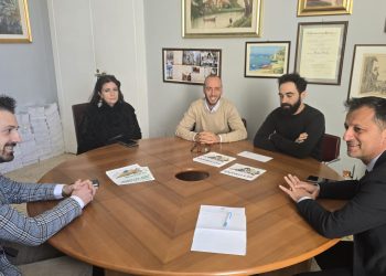 Rilanciare l’immagine del territorio e intervenire sulle infrastrutture: l’assessore al Turismo incontra gli albergatori
