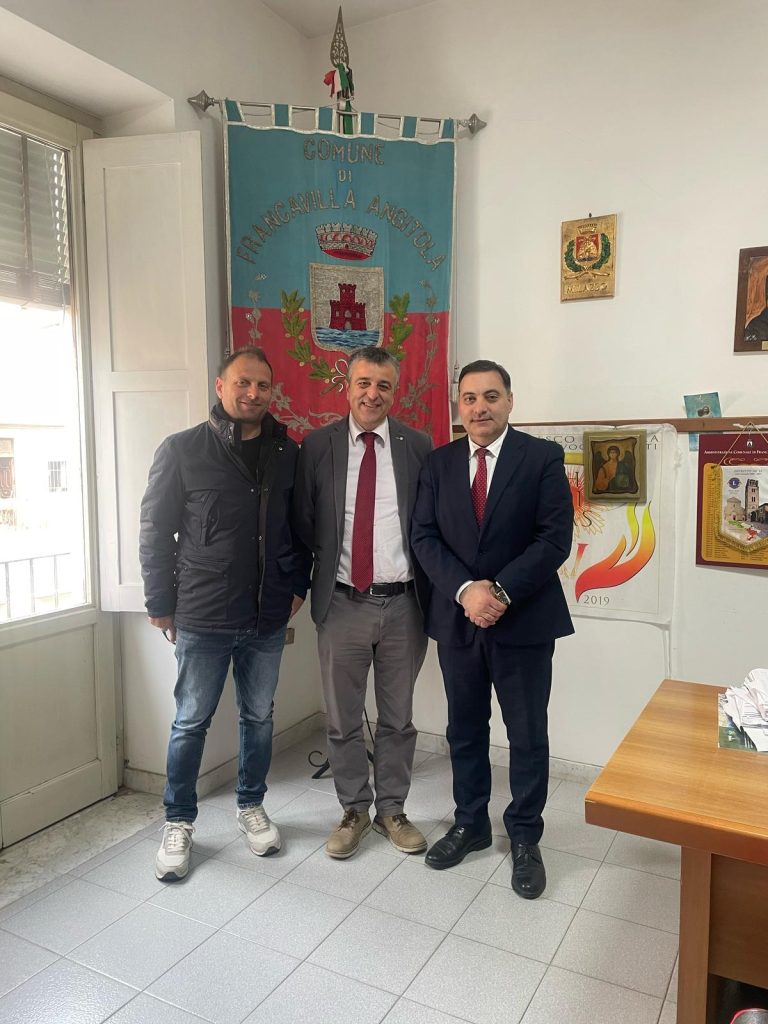 Incontro istituzionale al Comune di Francavilla