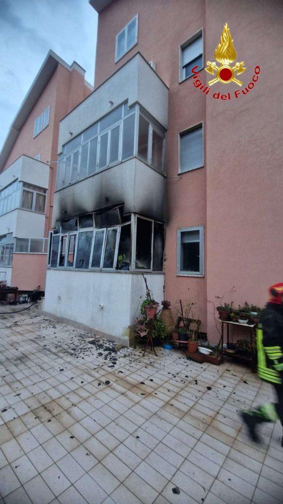 Vibo incendio