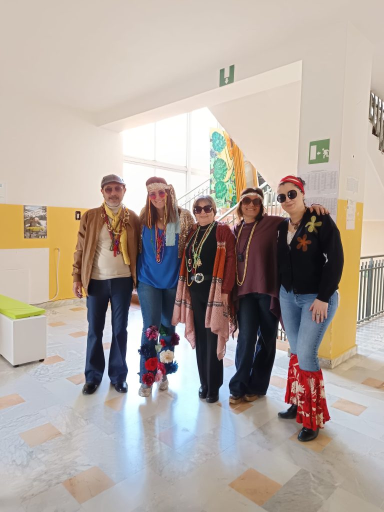 Carnevale Culturale Anni Settanta grazie agli alunni dell'Istituto comprensivo di Cropani 5 WhatsApp Image 2025 03 03 at 20.18.39