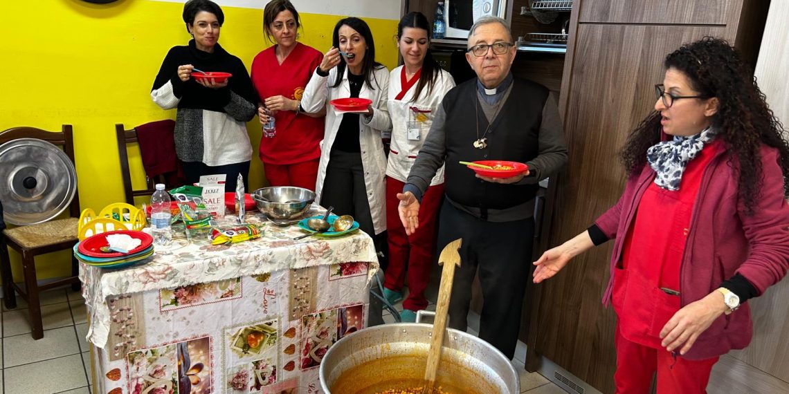 Festa di San Giuseppe fra gli anziani e i disabili. Pranzo tradizionale “u Cummitu” in Comunità