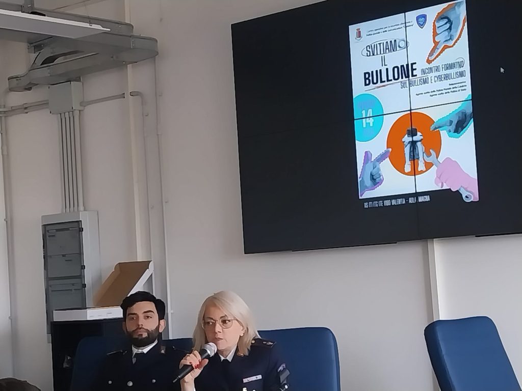 L’IIS ITG, l'ITI e l'ITE di Vibo Valentia hanno detto "no" al bullismo ed al cyberbullismo 5 WhatsApp Image 2025 03 24 at 11.19.14