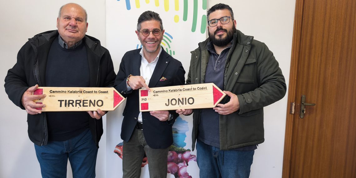 Quando il cammino diventa cultura: il Gal Terre Vibonesi offre una nuova segnaletica per Kalabria Coast to Coast