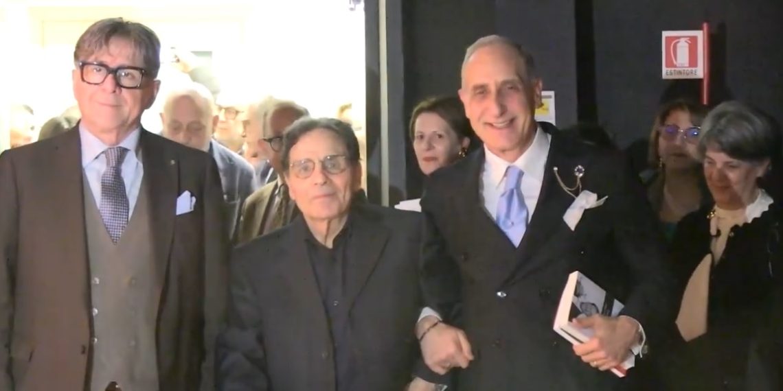 Tra le pieghe dell'arte. Al Museo Limen di Vibo Valentia la Mostra delle opere di Cesare Berlingeri (VIDEO) 1 Tra le pieghe dell’arte. Al Museo Limen di Vibo Valentia la Mostra delle opere di Cesare Berlingeri (VIDEO)