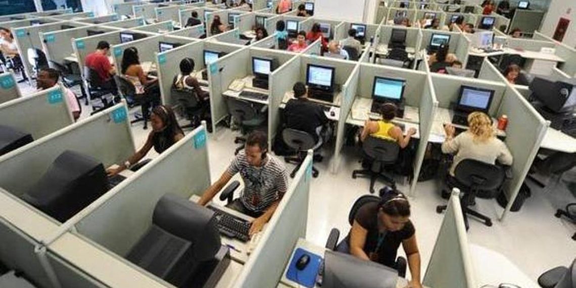 La denuncia di Alecci: procedure di licenziamento avviate per 90 lavoratori della Network Contacts di Crotone 1 La denuncia di Alecci: procedure di licenziamento avviate per 90 lavoratori della Network Contacts di Crotone