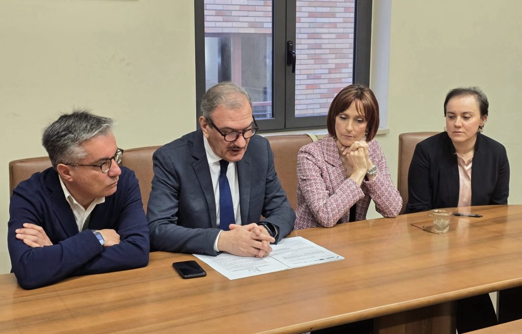 L’Ambito sociale di Vibo Valentia potrà contare presto su 11 nuovi professionisti 4 conferenza stampa ambito vibo nuove assunzioni 2