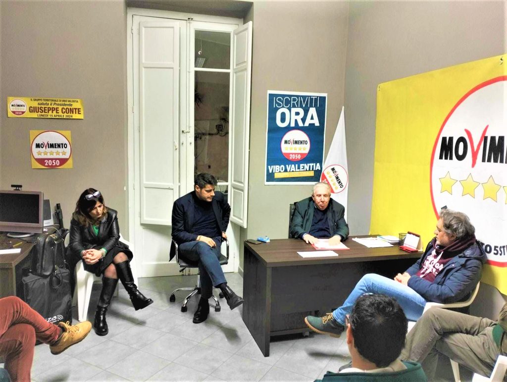 Vibo Valentia, i pentastellati incalzano il sindaco Romeo: è la cultura la strada per invertire la rotta e creare sviluppo 4 del 14 marzo 2025