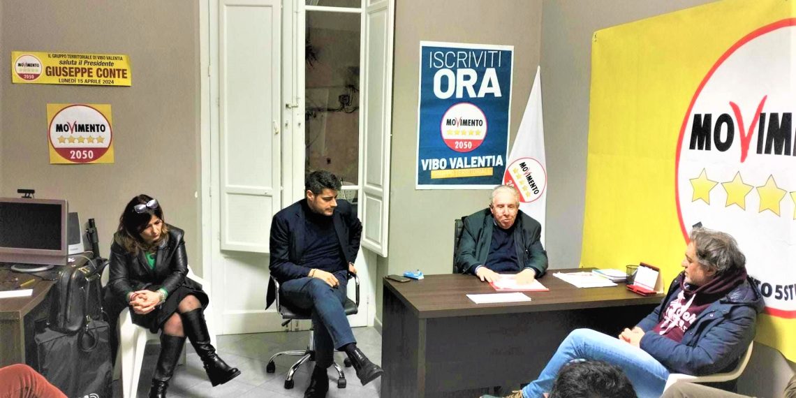 Vibo Valentia, i pentastellati incalzano il sindaco Romeo: è la cultura la strada per invertire la rotta e creare sviluppo