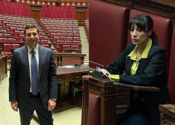 Andrea Gentile ritorna in Parlamento e sfratta la pentastellata Scutellà (che esce dalla Camera in lacrime)