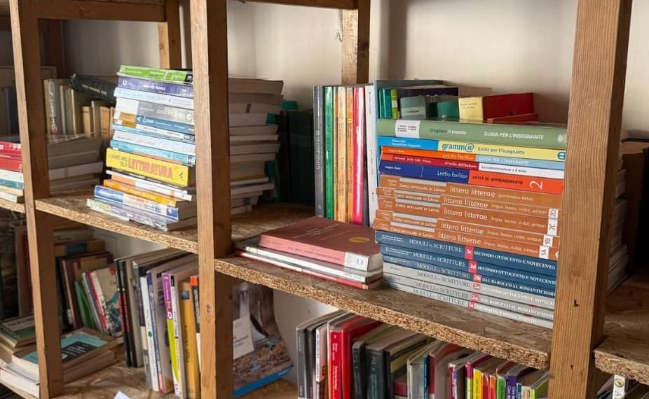 Jonadi è "Città che legge". Il sindaco Signoretta: Ora maggiore impegno di tutti, a partire dalla nostra Biblioteca 1 Jonadi è “Città che legge”. Il sindaco Signoretta: Ora maggiore impegno di tutti, a partire dalla nostra Biblioteca