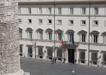 Il Consiglio dei Ministri ha deliberato lo stato di emergenza per il sistema ospedaliero in Calabria 8 Il Consiglio dei Ministri ha deliberato lo stato di emergenza per il sistema ospedaliero in Calabria