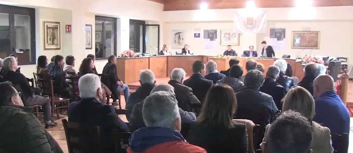 Zungri ricorda il grande studioso Achille Solano presentando il libro sul suo fondamentale lavoro (VIDEO) 1 Zungri ricorda il grande studioso Achille Solano presentando il libro sul suo fondamentale lavoro (VIDEO)