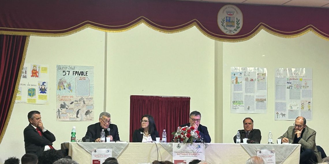 Saverio Zavettieri presenta a Zambrone il suo libro-intervista “Battaglie di libertà”