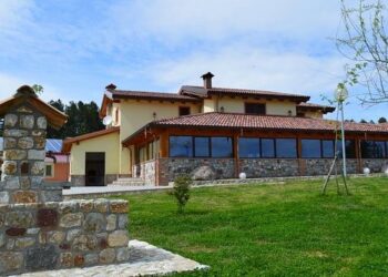 Week end di Pasqua, Calabria non solo mare: buone le prenotazioni negli agriturismi, motore di rinascita dei borghi