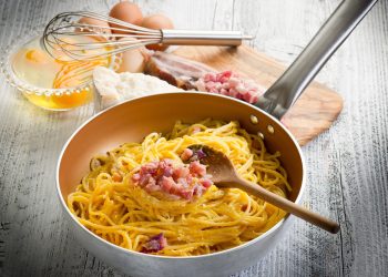 Il 6 aprile è il giorno della Carbonara Day: spaghetti, rigatoni e penne i formati più amati dagli italiani