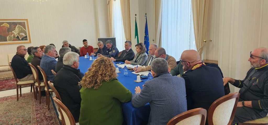 Riunione in Prefettura per verificare lo stato della viabilità provinciale in seguito ai recenti fenomeni temporaleschi 2 IMG 20250409 WA0003