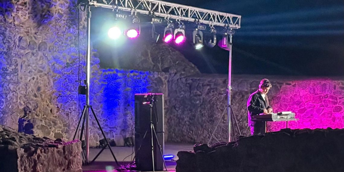 I ruderi del maestoso Convento domenicano di Soriano per un giorno trasformati in un dj set