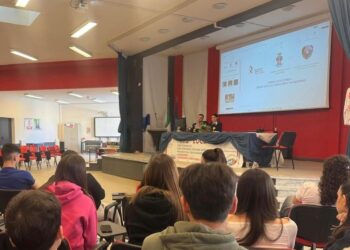 I Carabinieri incontrano gli alunni del liceo scientifico “Euclide” di Bova Marina