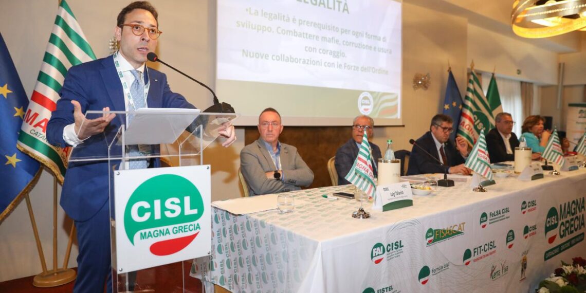 Daniele Gualtieri confermato segretario generale della Cisl Magna Grecia di Catanzaro-Crotone-Vibo Valentia (VIDEO)