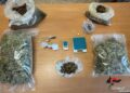 Già sottoposto all’obbligo di dimora, trasforma casa in un deposito di droga: arrestato un giovane