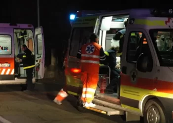 Un motociclista cade in una scarpata sulla strada tra Rossano Scalo e  Corigliano