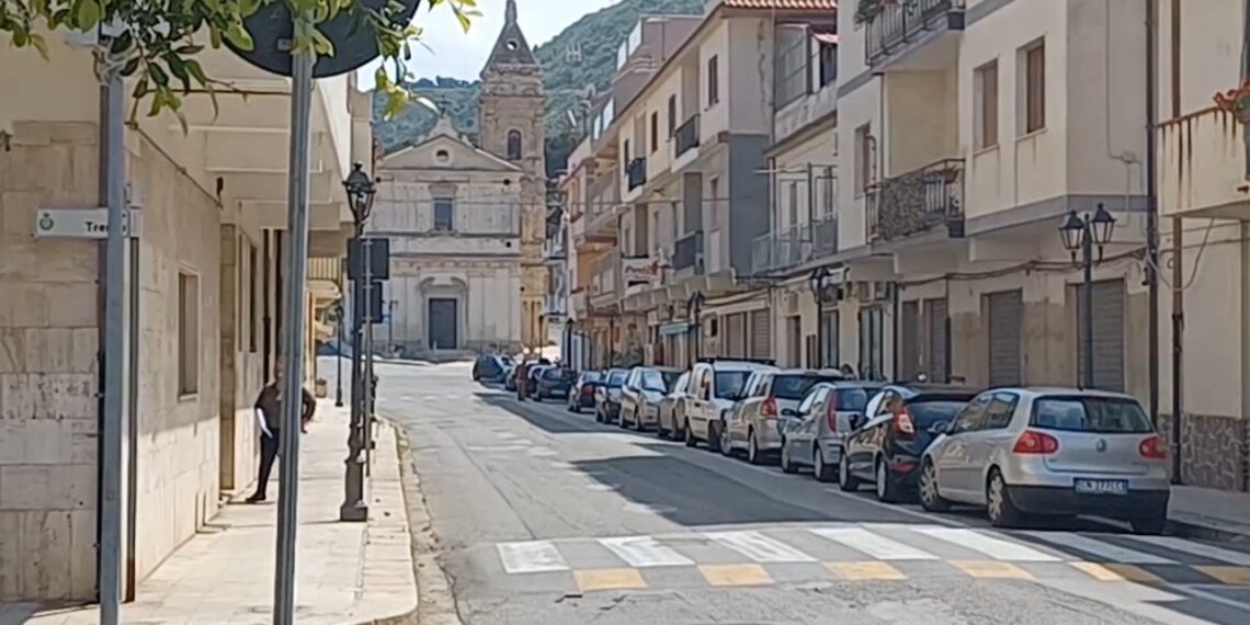 La memoria delle pietre, la memoria degli uomini. Parghelia ha ricordato i 100 anni della sua ricostruzione 1 La memoria delle pietre, la memoria degli uomini. Parghelia ha ricordato i 100 anni della sua ricostruzione