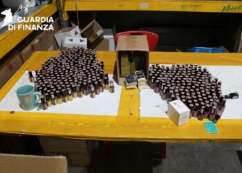 Sequestrati oltre 56 mila prodotti cosmetici gravemente dannosi per la salute (VIDEO)