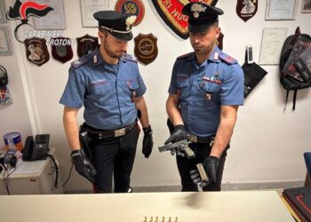 Arrestato a marzo dai Carabinieri di Cirò Marina per aver sparato ai nipoti, ritrovata l’arma utilizzata