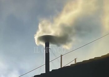 Poco dopo le 18. 09, l’attesa Fumata Bianca