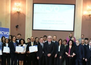 Domenico Zonin premia la scuola di Vibo Valentia vincitrice della borsa di studio AIS