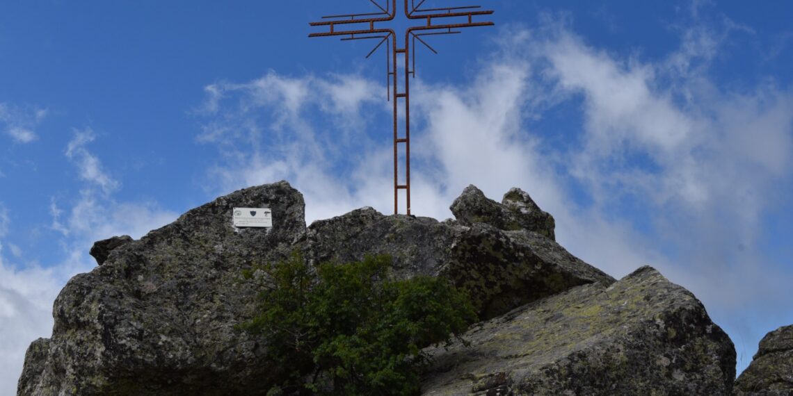 L’inaugurazione della Croce di Montagna in occasione della Giornata nazionale della Biodiversità