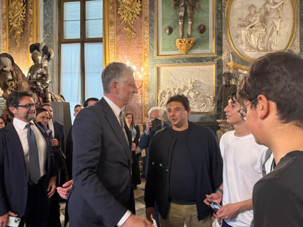 Gli studenti del Liceo Morelli in visita al Palazzo Reale di Torino incontrano il ministro della Cultura Alessandro Giuli 4 WhatsApp Image 2025 05 15 at 18.54.06