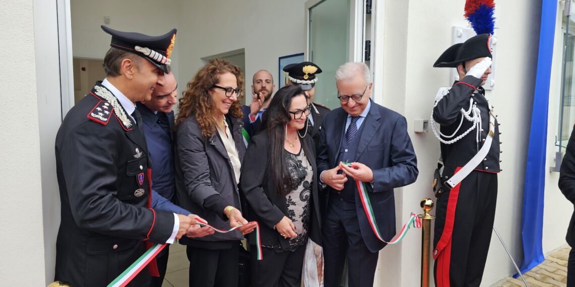 San Ferdinando, inaugurata la nuova caserma dei carabinieri