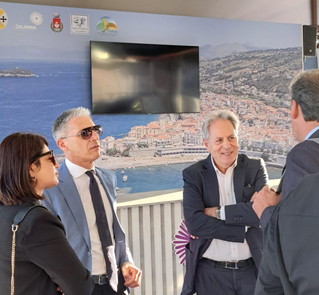 Cresce l'interesse per la sostenibilità ambientale. Greco (Parchi Marini): target importante che la Calabria può e deve intercettare 8 WhatsApp Image 2025 05 18 at 11.19.02