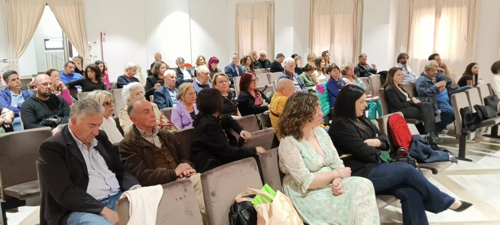 A Pizzo, Sole di Speranza affronta i temi della prevenzione e della diagnosi precoce in oncologia (VIDEO) 8 WhatsApp Image 2025 05 18 at 11.48.20 1