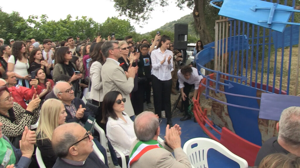 In tanti a Limbadi per ricordare Maria Chindamo. C'era anche Brunori Sas (VIDEO) 2 da mettere su dvd.Immagine1177