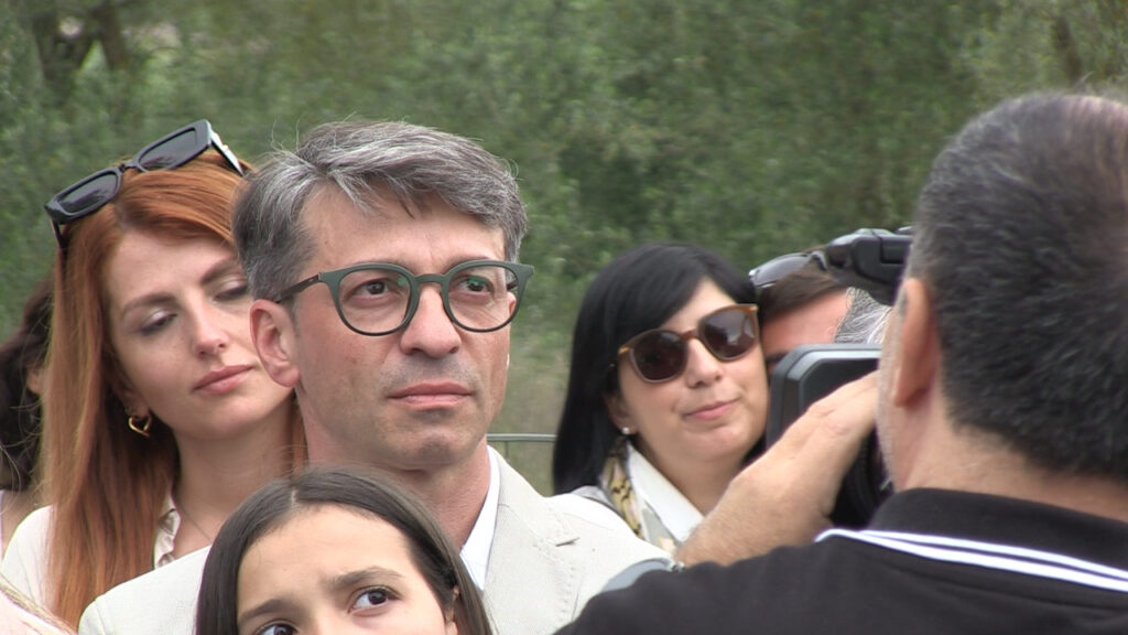 In tanti a Limbadi per ricordare Maria Chindamo. C'era anche Brunori Sas (VIDEO) 3 da mettere su dvd.Immagine1179