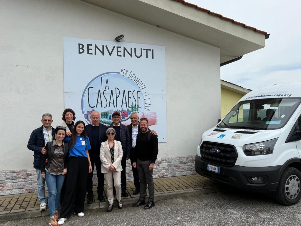 Centro Diurno e Casa Paese, la visita dei vertici di Fondazione Roma nelle strutture della Ra.Gi. 3 la visita a Casa Paese2