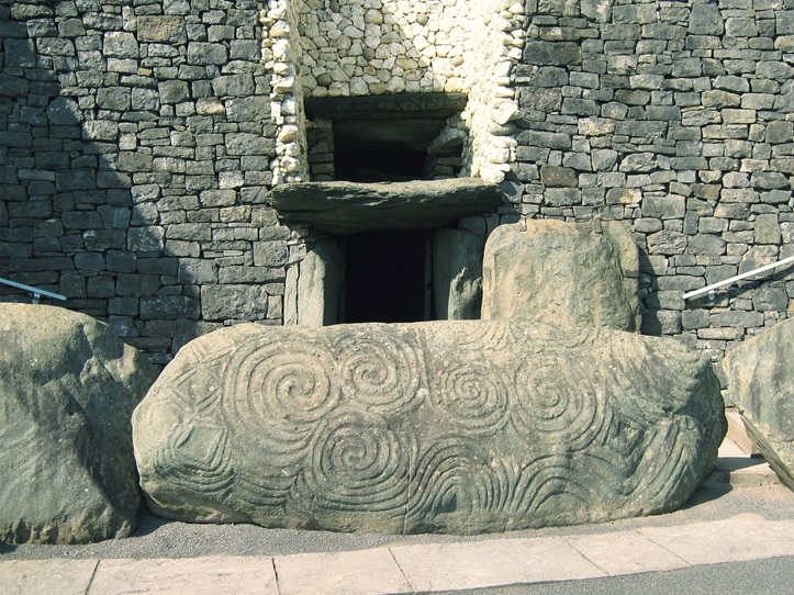 Newgrange: una meridiana di oltre 5.000 anni nella contea di Meath, nell’Irlanda del Nord 7 newgrange 1