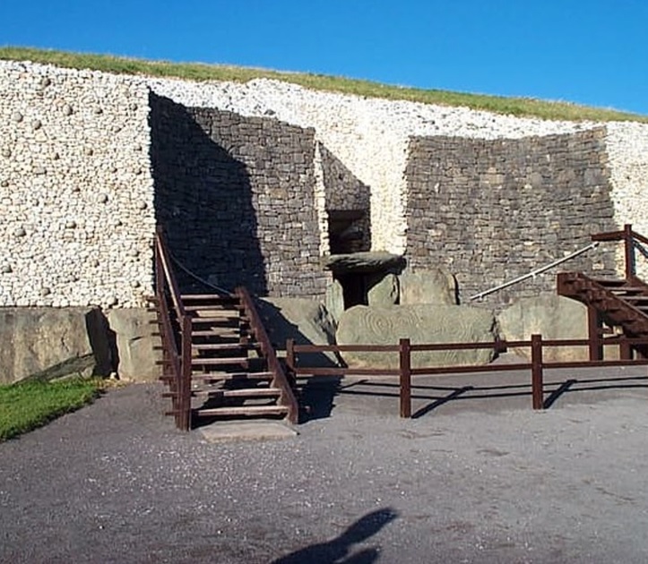 Newgrange: una meridiana di oltre 5.000 anni nella contea di Meath, nell’Irlanda del Nord 6 newgrange 2