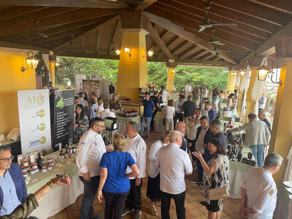 Peppe Guida e Paolo Massobrio Cavalieri Onorari della Confraternita degli Zafarani Cruschi del Pollino 10 BARBIERI MAGLIOCCO DAY 14