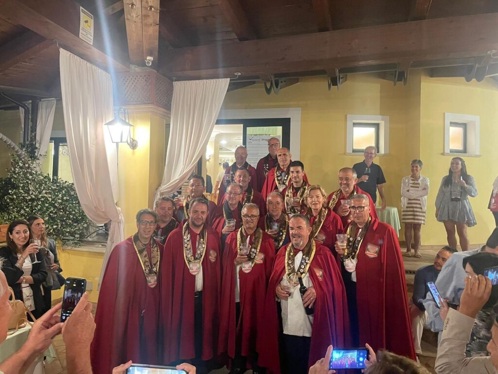 Peppe Guida e Paolo Massobrio Cavalieri Onorari della Confraternita degli Zafarani Cruschi del Pollino 8 BARBIERI MAGLIOCCO DAY 3