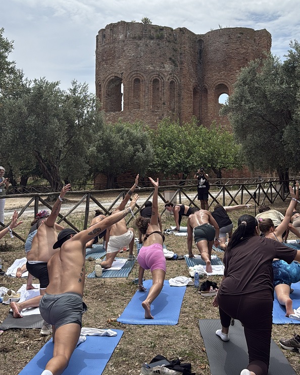 Successo travolgente per la prima edizione del Calabria Food Fest 5 CFF Scolacium yoga