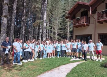 Il Circolo Legambiente Ricadi e l’Istituto “P. Galluppi” di Tropea insieme per la tutela dell’acqua 8 Il Circolo Legambiente Ricadi e l’Istituto “P. Galluppi” di Tropea insieme per la tutela dell’acqua