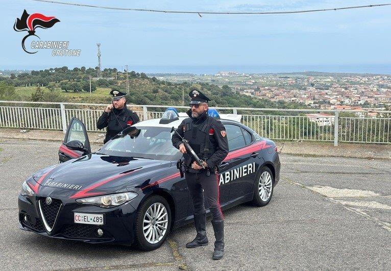 Carabinieri, una denuncia a Cirò Marina per spaccio di cocaina 3 Immagine 2025 04 23 132044
