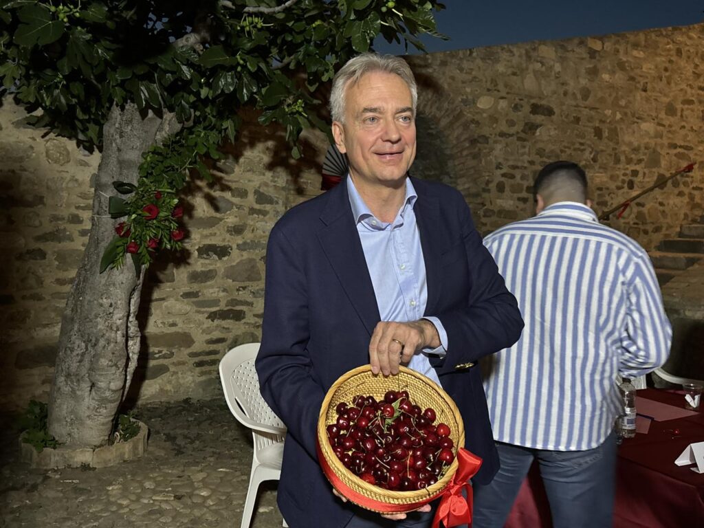 Gianluca Gallo: non siamo più terra infrequentabile, iniziamo ad incuriosire 3 ROSETO 11FESTACILIEGIA 2025 12