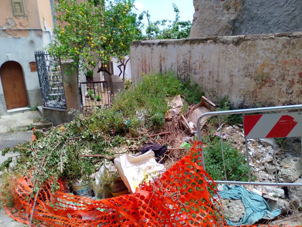 VIA CAIROLI ROSSANO 1